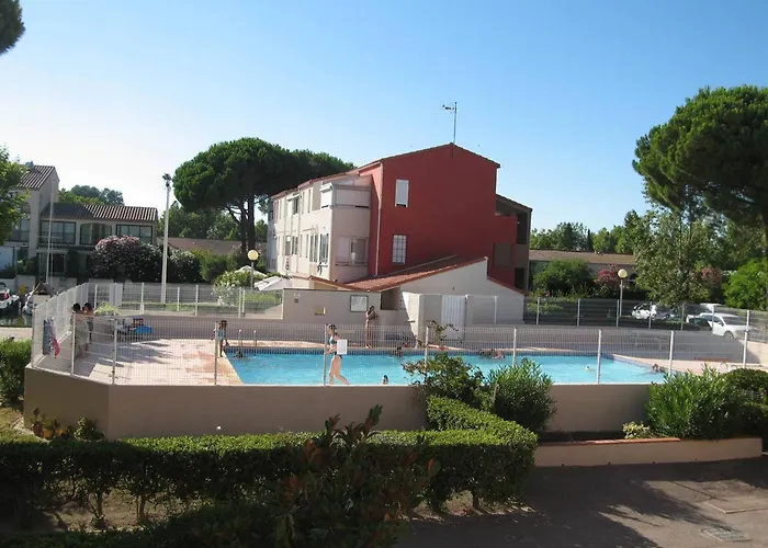 T2 Renove Avec Cabine, Piscine, Animaux Admis, Parking A 500m De La - Fr-1-106-49