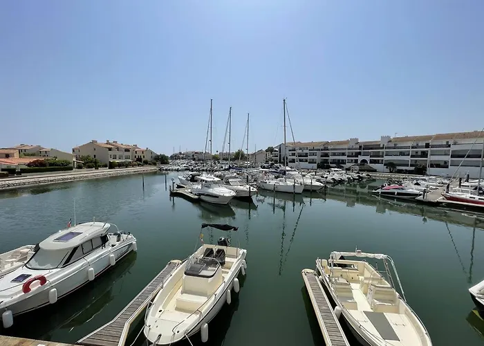 T2 Renove Avec Cabine, Piscine, Animaux Admis, Parking A 500m De La - Fr-1-106-49 * Saint-Cyprien (Pyrenees-Orientales)