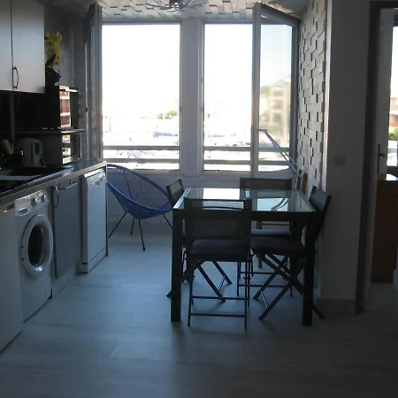 T2 Renove Avec Cabine, Piscine, Animaux Admis, Parking A 500m De La - Fr-1-106-49