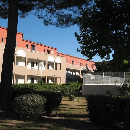 T2 Renove Avec Cabine, Piscine, Animaux Admis, Parking A 500m De La - Fr-1-106-49 *