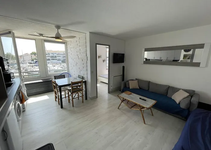 T2 Rénové Avec Cabine, Piscine, Animaux Admis, Parking à 500m De La - Fr-1-106-49 Appartement *